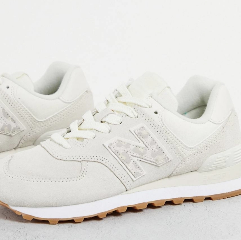 New Balance 574 - White and Animal Print
